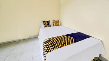 WiFi (free), bed sheets