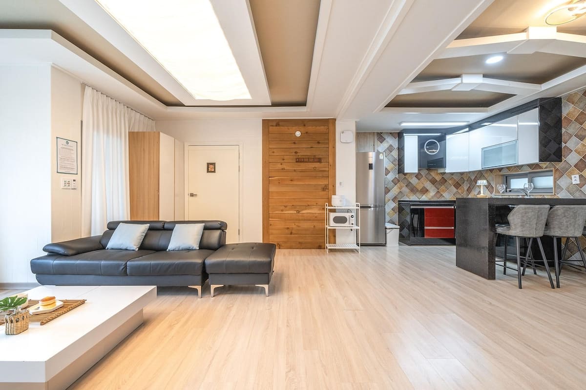 Basic Room, 1 Bedroom (Purple A)