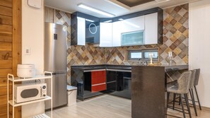 Basic Room, 1 Bedroom (Purple A) | 1 bedroom, free WiFi - Hoengseong Withpet Village (Hoengseong)