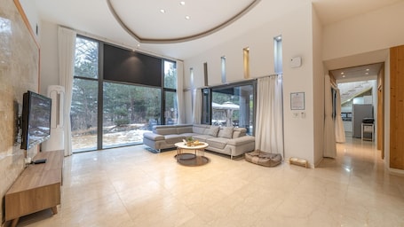 基础客房, 3 间卧室 (Yellow Room) | 1 多间卧室、免费 WiFi