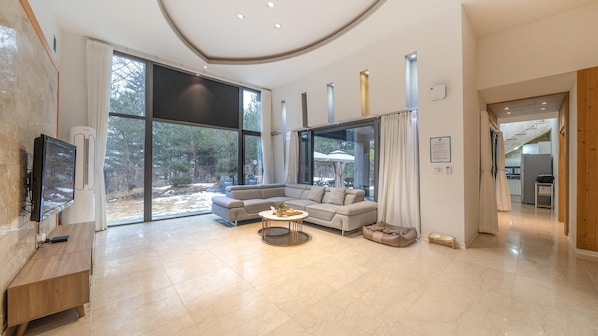 Perushuone, 3 makuuhuonetta (Yellow Room) | 1 makuuhuone, ilmainen Wi-Fi