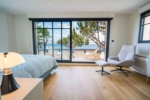 8 bedrooms, iron/ironing board, free WiFi, bed sheets - [Unique] Villa avec Accès Plage Piscine et Jacuzzi (Arcachon)