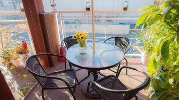 Standard Duplex | Terrace/patio