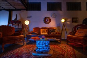 Interior - Vintage Loft Garage Proche du Parc Le Pal (Saint-Agnan)