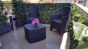 Royal Double Room, Ensuite (Camera 3) | Balcony view - Guest House Elettra di Siracusa (Syracuse)