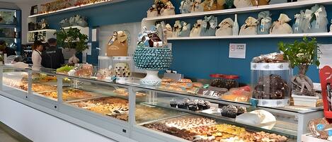 بار (في المنشاة)