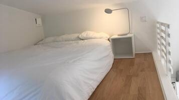1 sovrum, strykjÀrn/strykbrÀda, wi-fi och sÀngklÀder