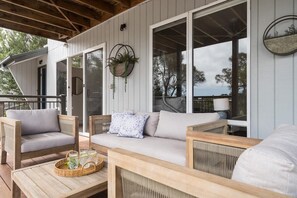 Terrace/patio - Moonah Escape - A Tranquil Oasis moments from the beach (Tootgarook)