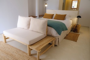 In-room safe, individually decorated, individually furnished - Sorraia Hotel Rural (Coruche)