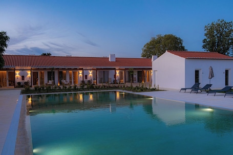 Deluxe Double Room, Pool View | In-room safe, individually decorated, individually furnished. Sorraia Hotel Rural