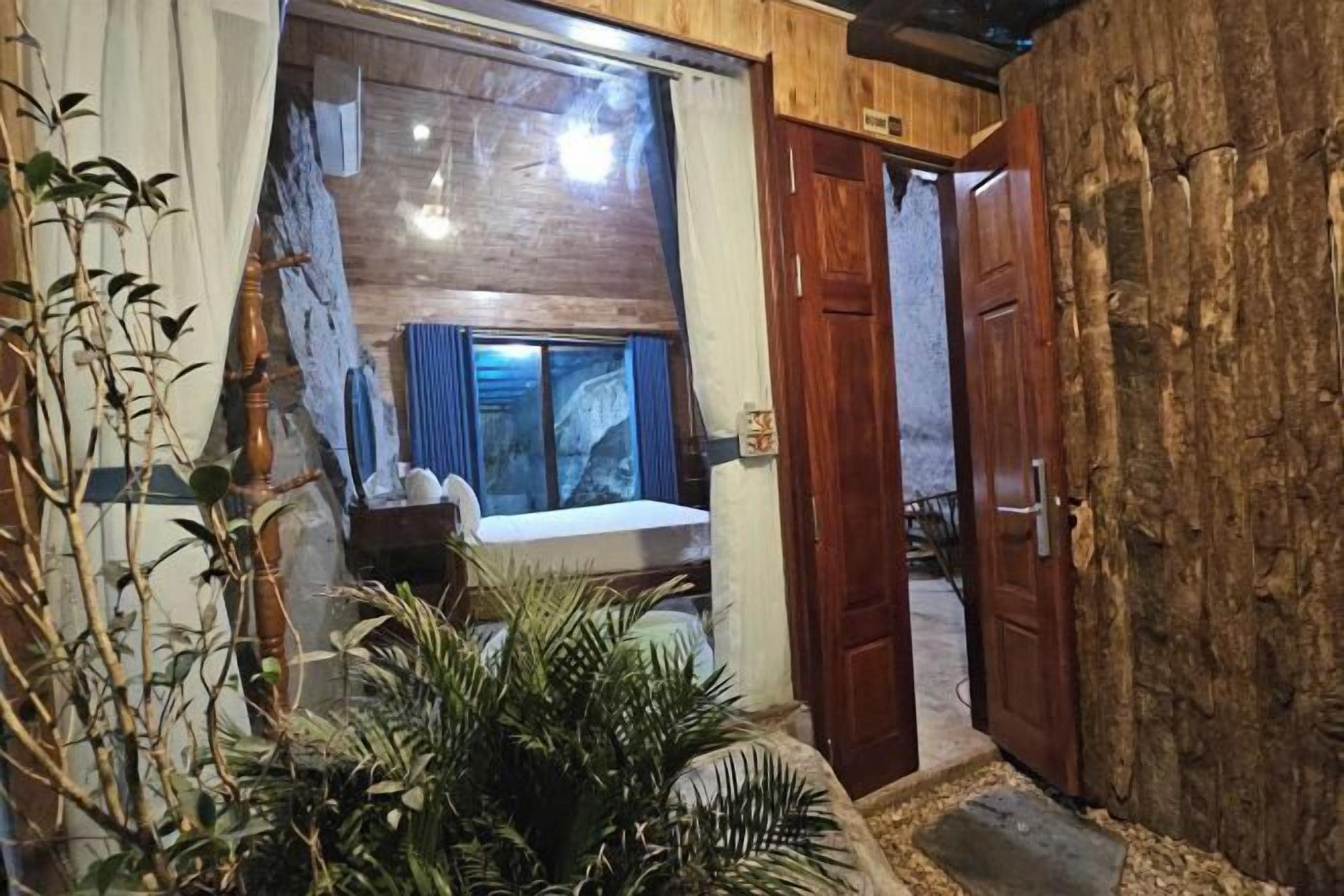 Premium bedding, Select Comfort beds, minibar, in-room safe