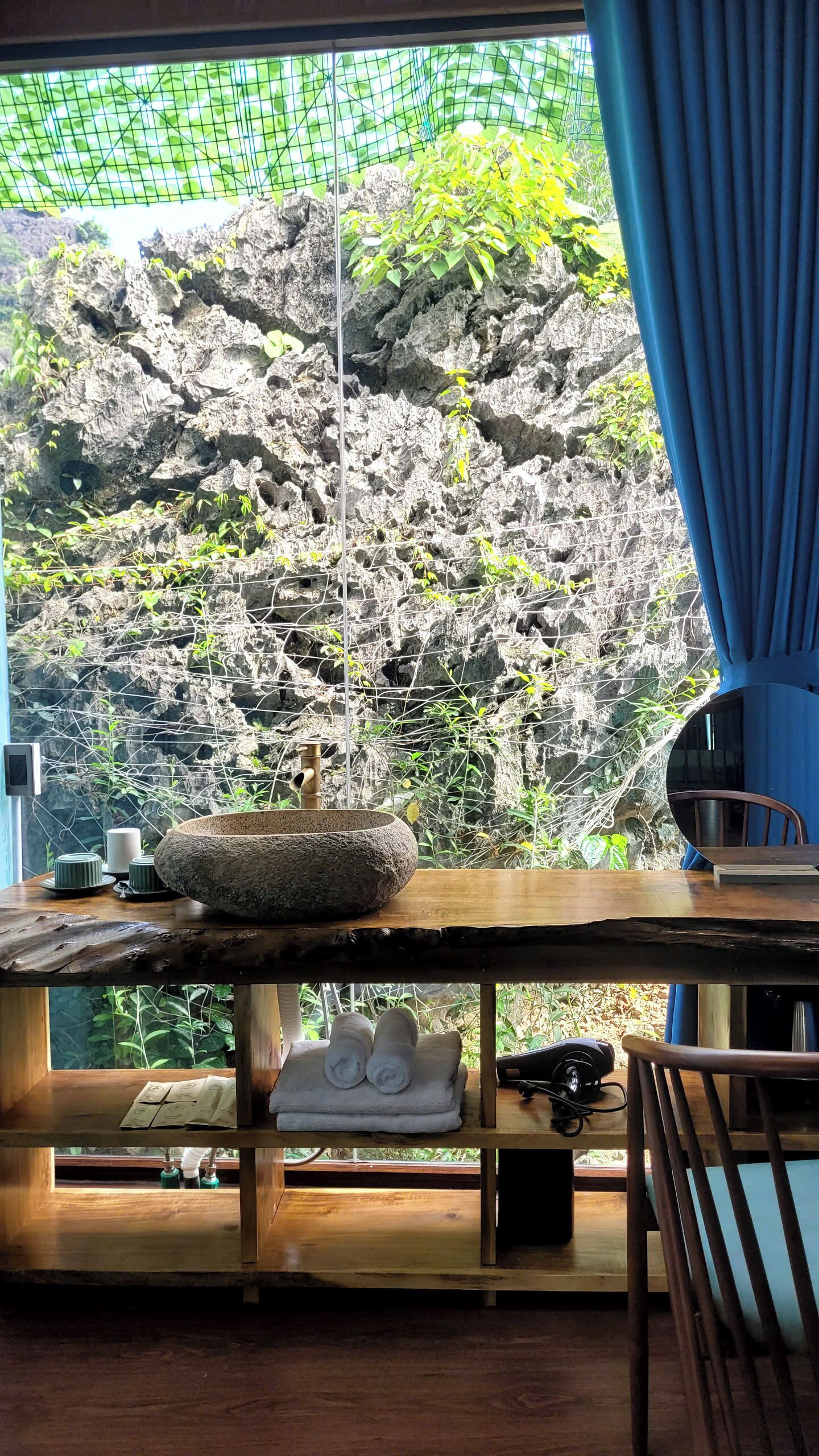 Luxury Suite, Mountain View | Bathroom | Designer toiletries, hair dryer, slippers, bidet