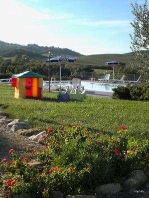 Children's area - Apartment in Farmhouse in Lajatico with 3 bedrooms and 3 bathrooms (Orciatico)