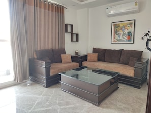 Property amenity - Fully Furnished Room in Hauz Khas (New Delhi)