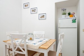 Dining - Rosa House – Private Terrace with Spectacular Views in the Heart of Positano (Positano)