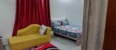 1 Schlafzimmer, Bügeleisen/Bügelbrett, WLAN, Bettwäsche