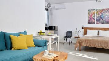 Family Studio | Egyptian cotton sheets, premium bedding, memory foam beds