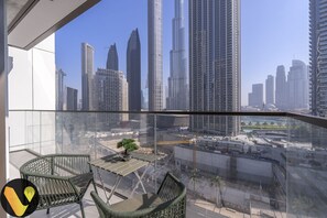 Balcony view - Burj Crown Burja Khalifa Foutain Views (Dubai)