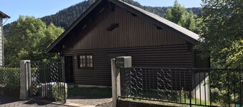 Chalet Idéalement Placé, à 5 Minutes à Pieds du Centre-ville de LA Bourboule