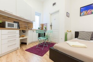 1 bedroom, iron/ironing board