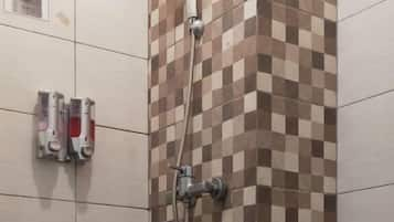 Basic Double Room | Bathroom amenities | Shower, free toiletries, towels