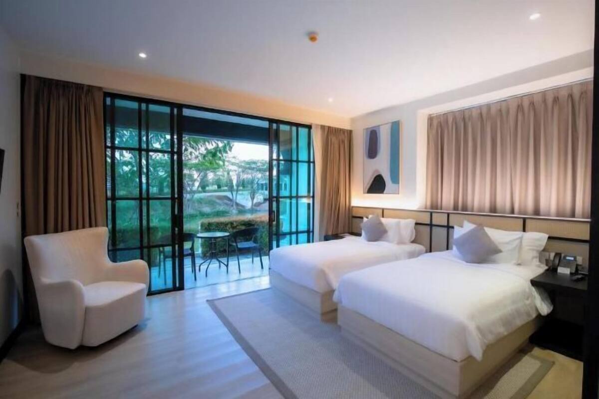 1 bedroom, in-room safe, desk, free WiFi