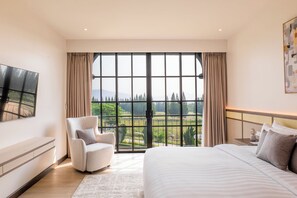 Suite (King bed) | In-room safe, desk, free WiFi, bed sheets - Estella Khao Yai (Pak Chong)