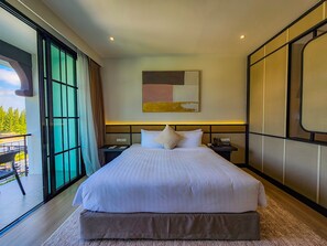 Deluxe Corner (King Bed)