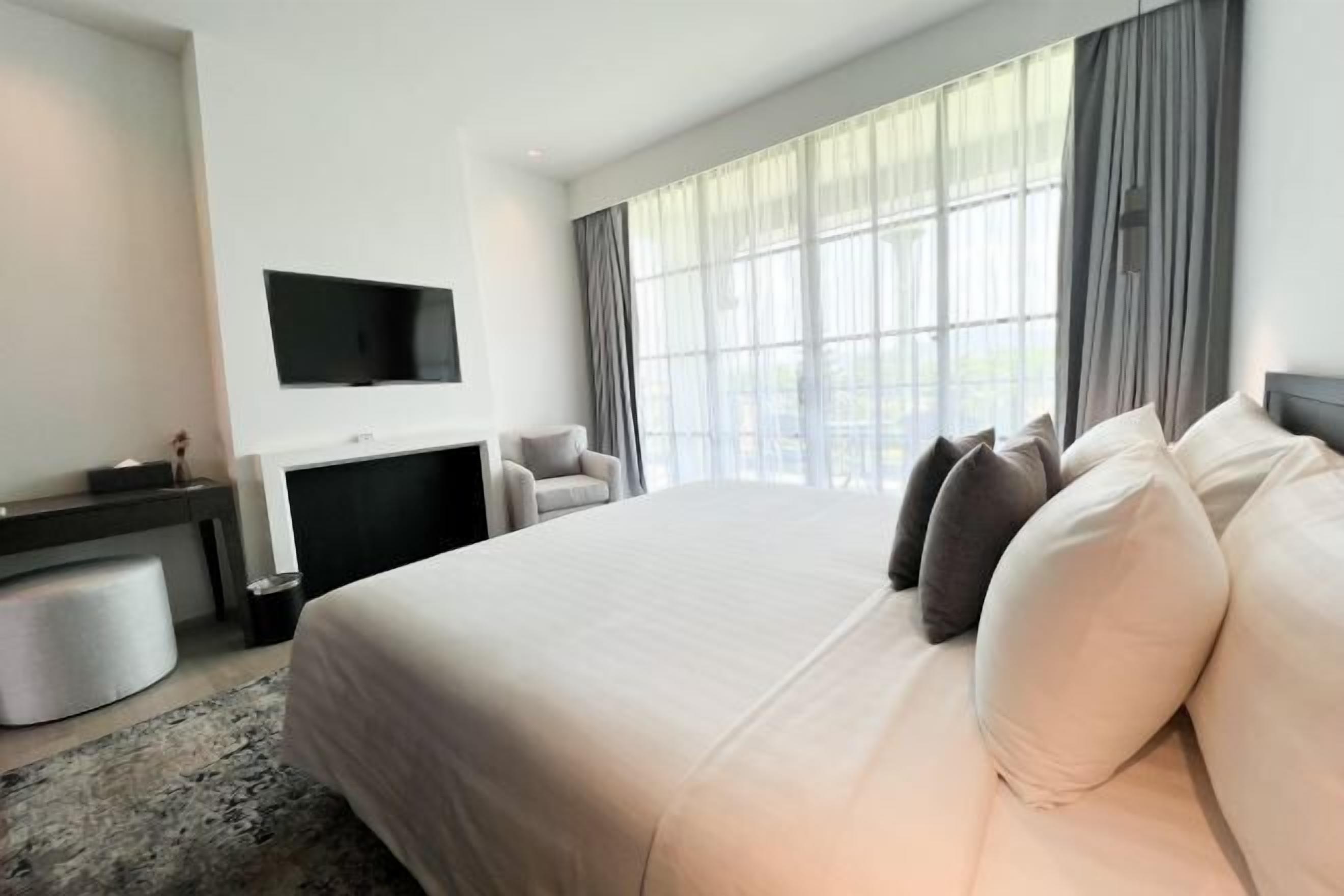 Caja de seguridad en la habitación, escritorio y wifi gratis 