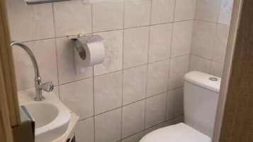 Towels, toilet paper