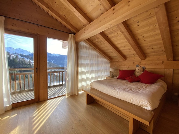 6 bedrooms, free WiFi