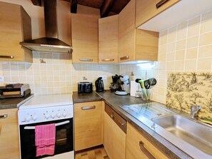 Fridge, microwave, dishwasher