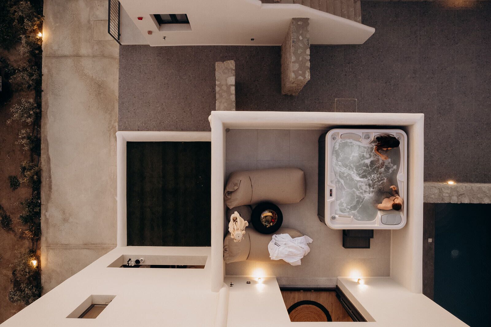 Suite | Private spa tub