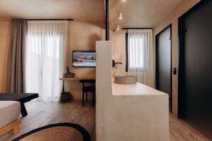 1 bedroom, in-room safe, desk, soundproofing - Princess Luxury Suites (Naxos)