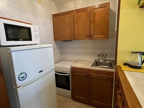Fridge, microwave, coffee/tea maker