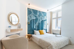 Deluxe Studio, Jetted Tub, City View | Premium bedding, down comforters, minibar, individually decorated