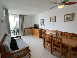 Interior - Beachside Apartment with Pool, 6 People, Pet-Friendly (Peñíscola)