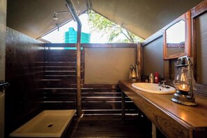 Shower - Mankwe Camping (Maun)