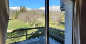 Apartamento, 4 quartos, sacada, vista para o jardim | Fachada