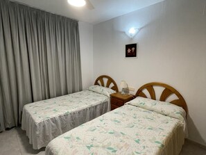 1 bedroom - Beachfront Apartment with Pool & Tennis Court in Peñíscola - 2 Bedrooms Sleeps 6 (Peñíscola)