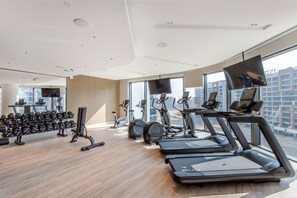 Fitness facility - STAY BY LATINEM Luxury 1BR Holiday Home WG505 near Burj Khalifa (Dubai)
