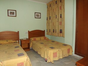 2 bedrooms, free WiFi