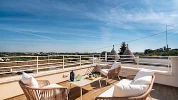 Villa | Terrace/patio