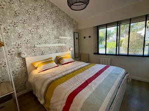 4 bedrooms, free WiFi - Beautiful 4-bedroom house, near beach, quiet, with WIFI (Saint-Jean-de-Monts)