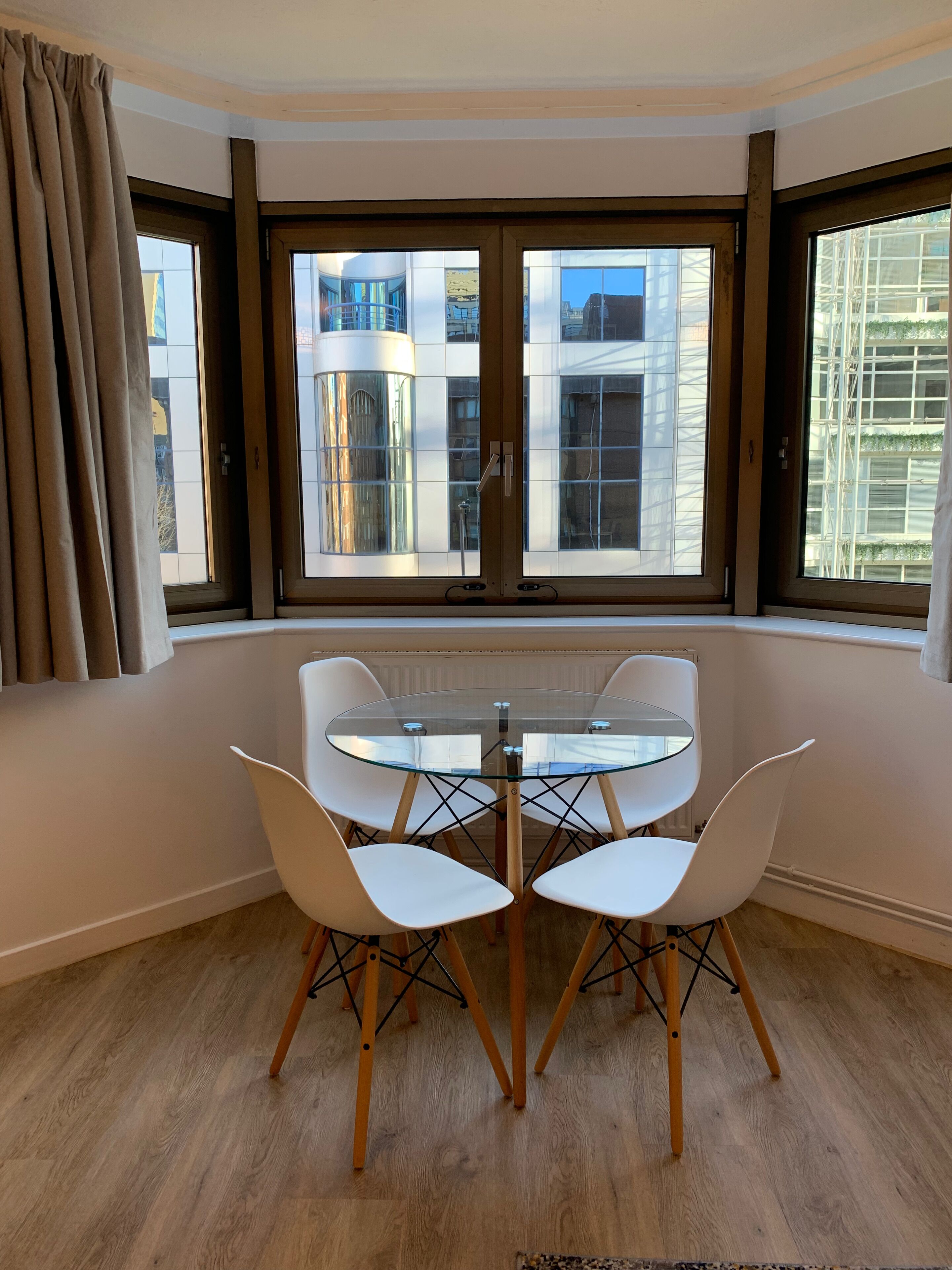 Suite estudio de lujo | Servicio a la habitación