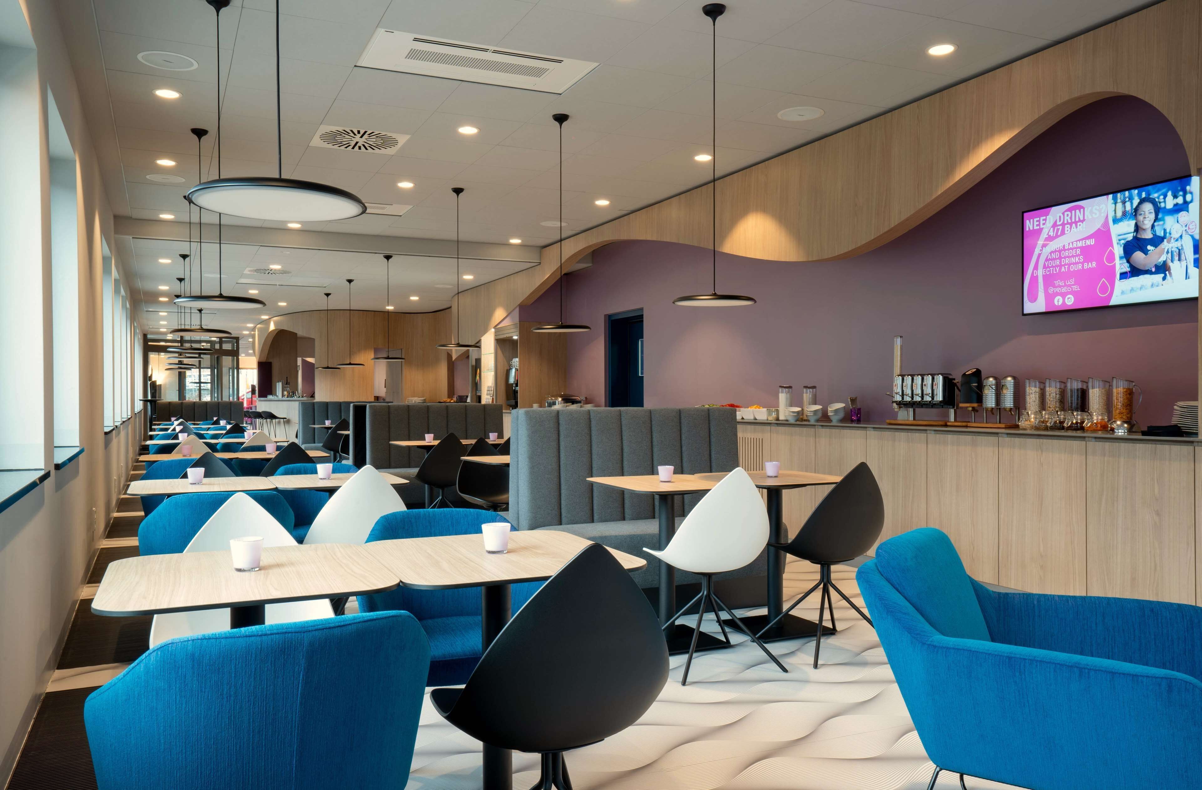 Daily buffet breakfast (EUR 15.90 per person)