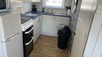 Chalet | Dapur pribadi | Lemari es, microwave, oven, dan kompor