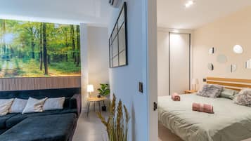 3 bedrooms, bed sheets