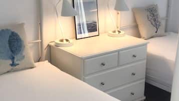 3 bedrooms, iron/ironing board, travel crib, WiFi