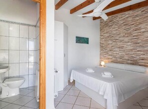 Shower, towels - SAONA VILLAS (OL MAEV): villa for 6 people, private swimming pool, air co (Calpe)